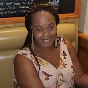 Meet your Posher, Candace